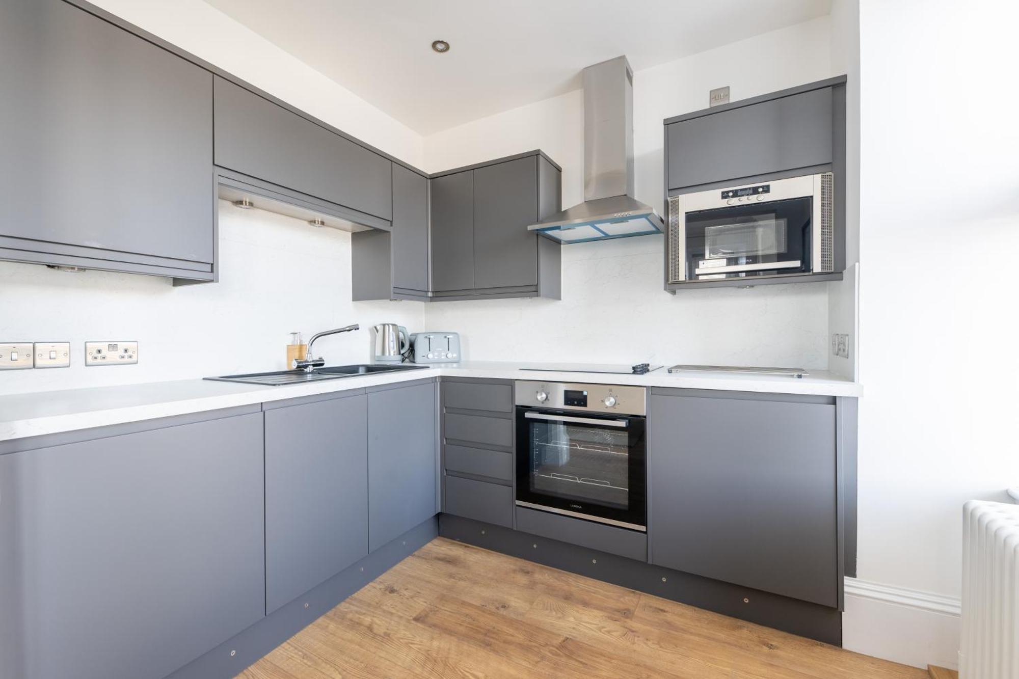 אינברנס Glenmoriston Town House Apartments מראה חיצוני תמונה