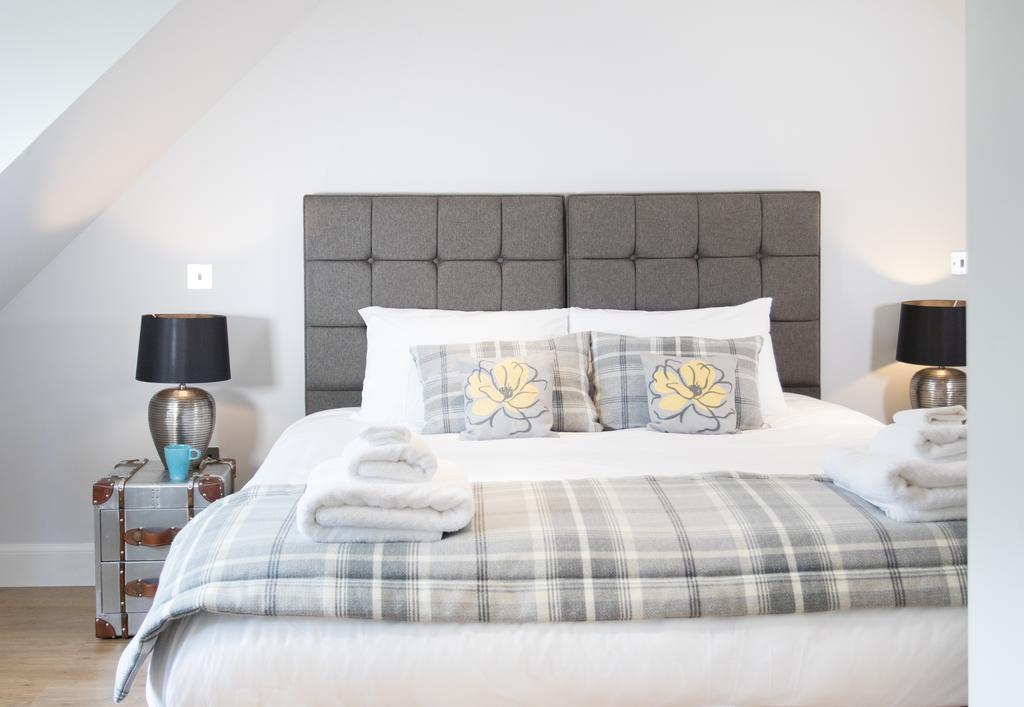 אינברנס Glenmoriston Town House Apartments מראה חיצוני תמונה